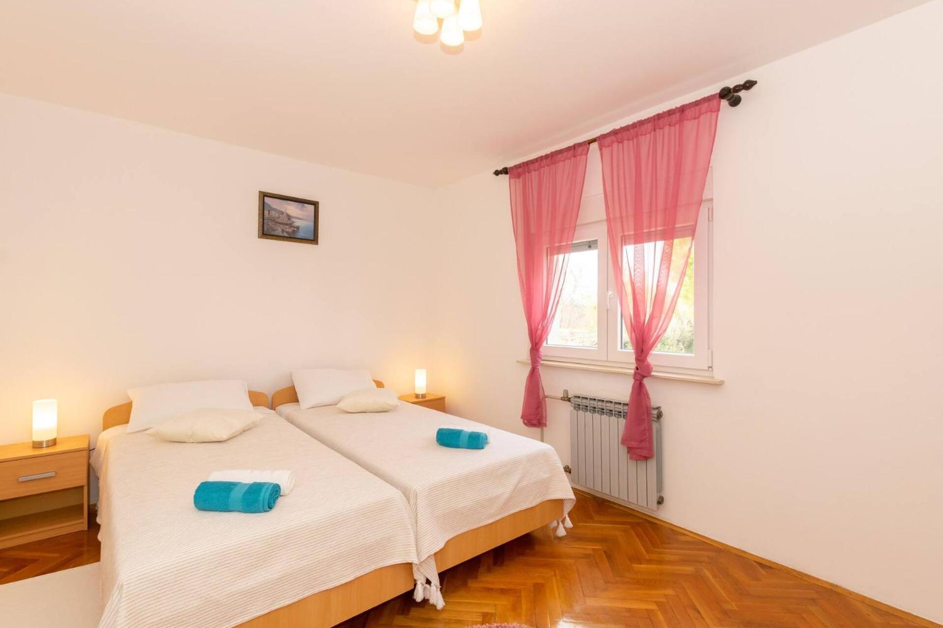 Family House With 2 Apartments - Irma Medulin Exterior foto
