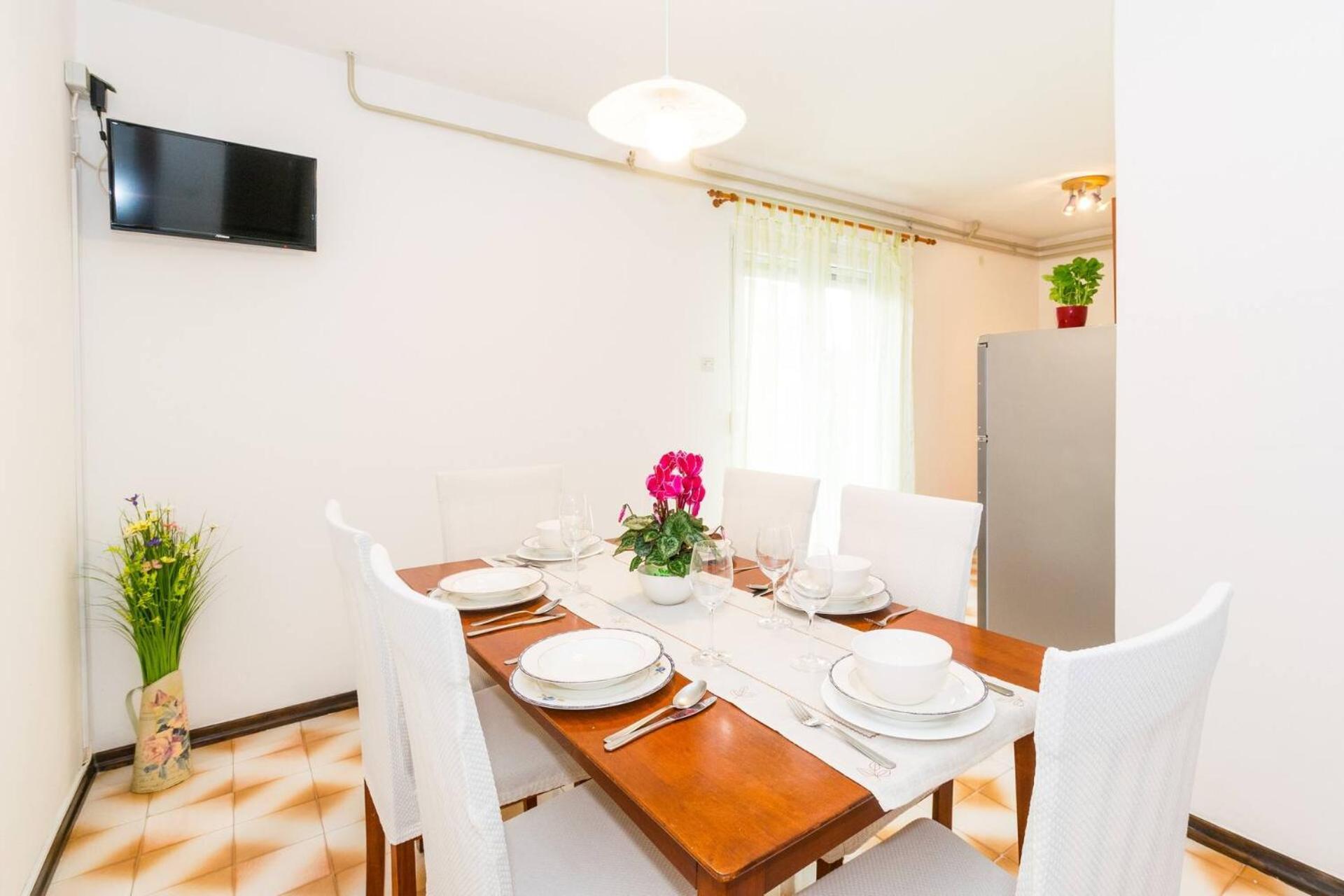 Family House With 2 Apartments - Irma Medulin Exterior foto